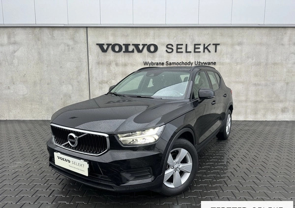 samochody osobowe Volvo XC 40 cena 135000 przebieg: 61700, rok produkcji 2020 z Poznań